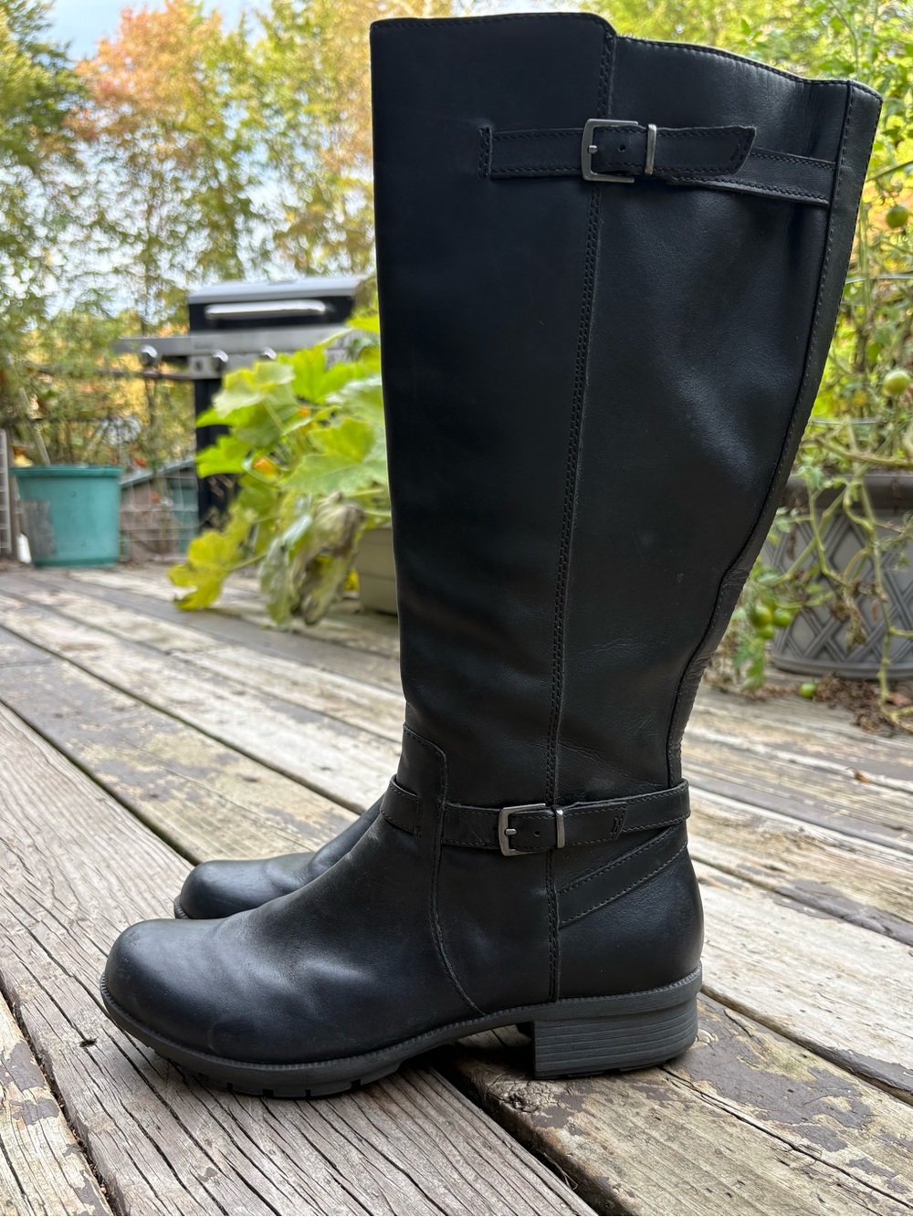 Clark’s Classic Black Knee-High Riding Boots Women’s 9